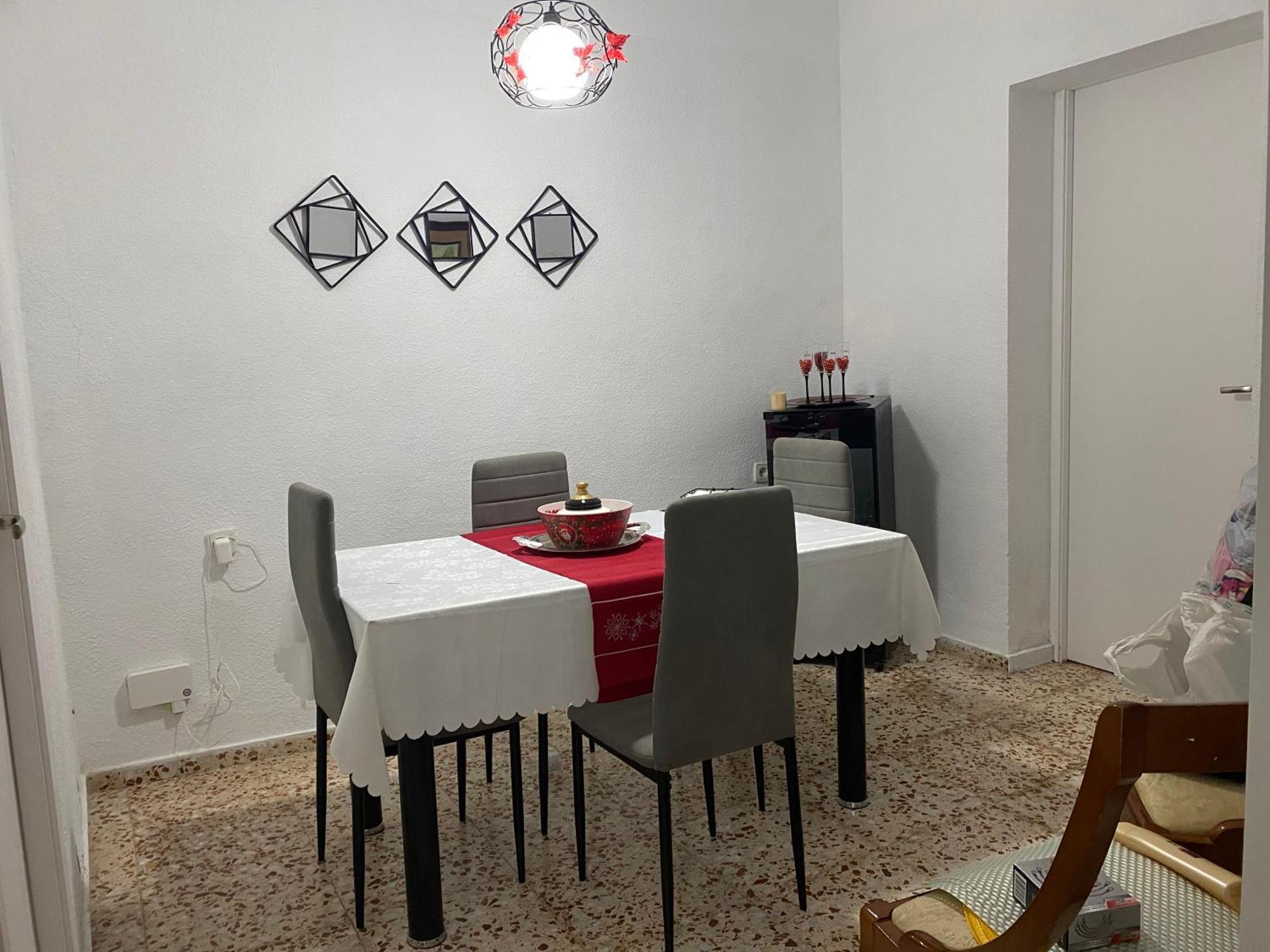 La Casa Amarilla De Luis Y Eileen * Villajoyosa